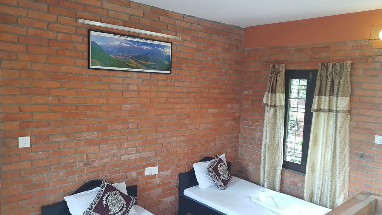 Little Pilgrim Lodge Покхара Екстер'єр фото